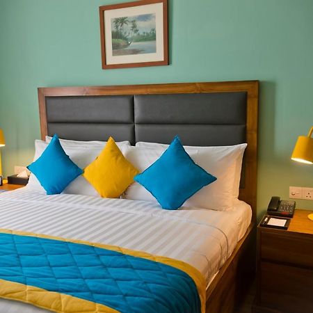 Ocean Edge Suites & Hotel Colombo Buitenkant foto