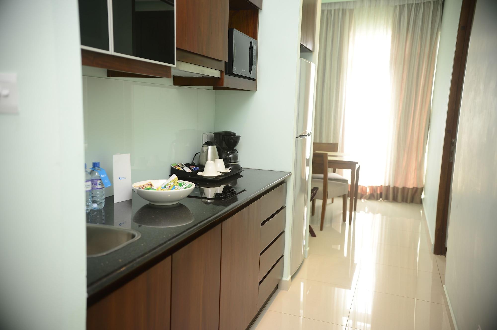 Ocean Edge Suites & Hotel Colombo Buitenkant foto