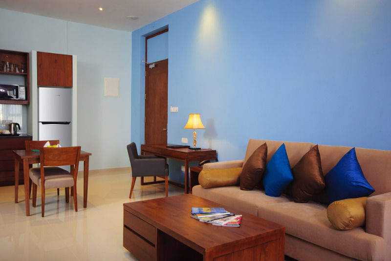 Ocean Edge Suites & Hotel Colombo Buitenkant foto