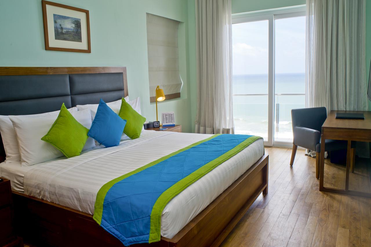 Ocean Edge Suites & Hotel Colombo Buitenkant foto