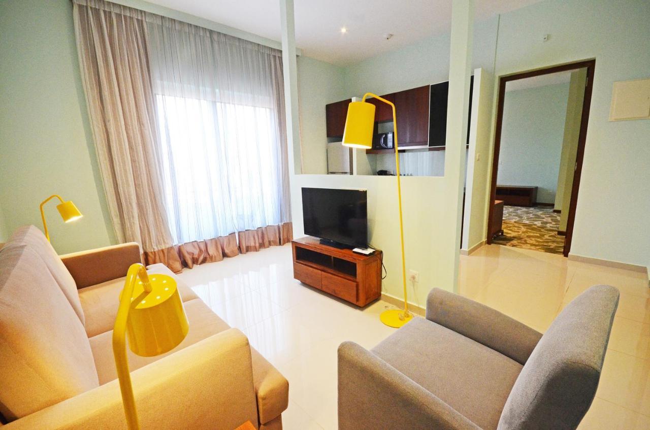 Ocean Edge Suites & Hotel Colombo Buitenkant foto