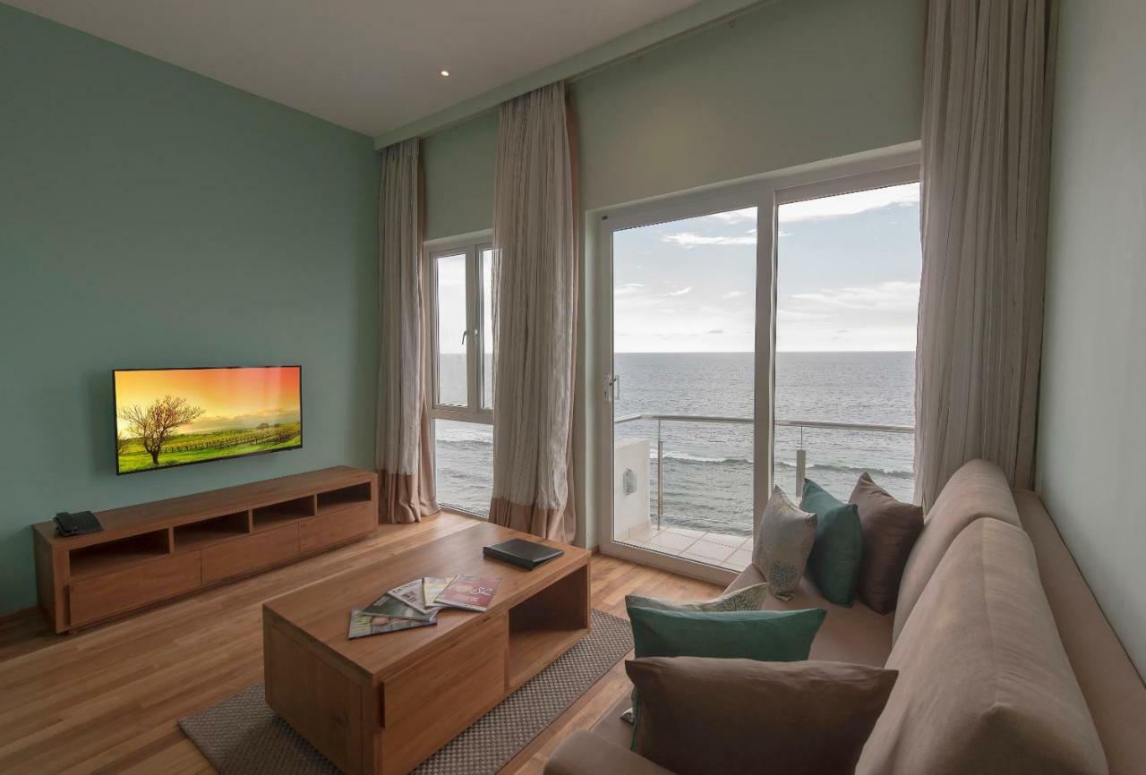 Ocean Edge Suites & Hotel Colombo Buitenkant foto